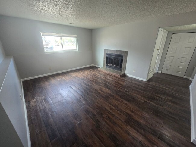 Building Photo - 4469 E Pikes Peak Ave