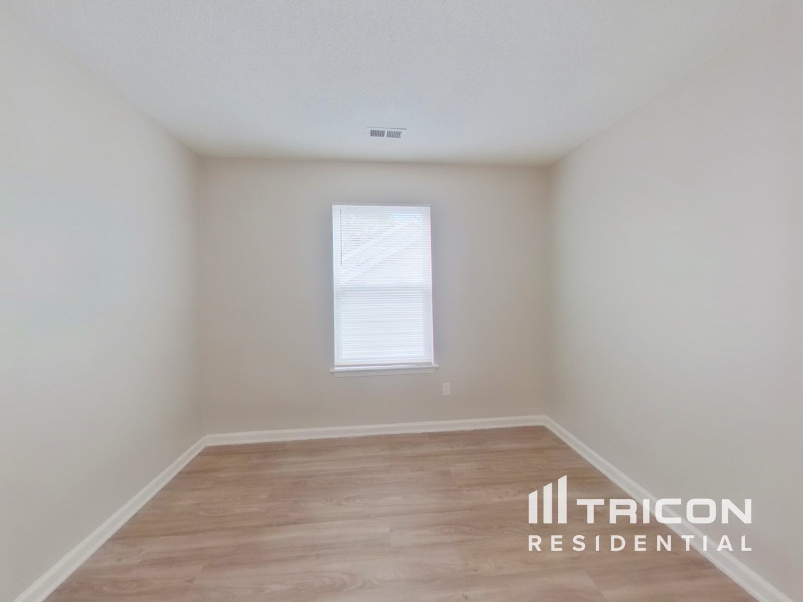 Building Photo - 9617 Kenneth Glenn Dr