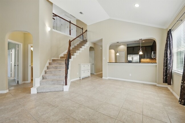 Building Photo - 27154 Harvest Pointe Ln