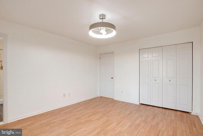 Building Photo - 6012 Westbourne Pl