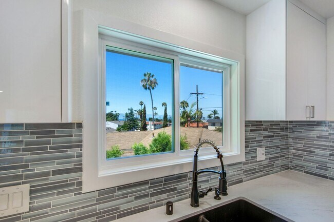 Building Photo - 117 Avenida Algodon