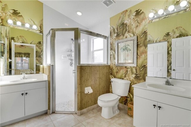 Building Photo - 2698 SW Versailles Terrace