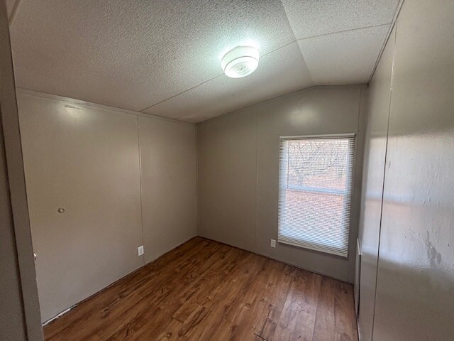 Building Photo - 130 Horse Creek Park Rd