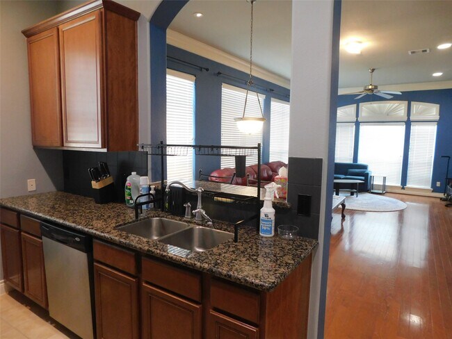 Building Photo - 2615 Starboard Point Dr