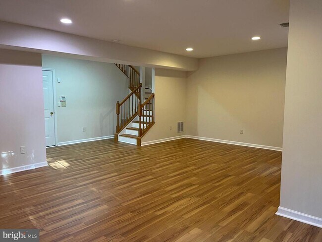 Building Photo - 22107 Chelsy Paige Square