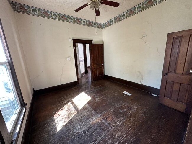 Building Photo - Available Home for Rent