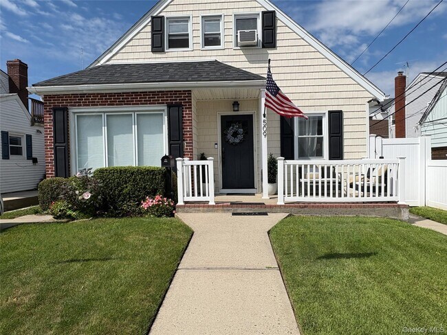 Primary Photo - 509 Neptune Blvd