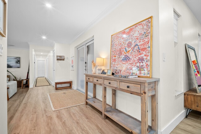 Building Photo - 2421 SW 29th Way