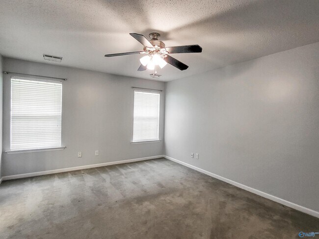 Building Photo - 157 Garden Brook Dr