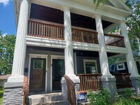 Building Photo - Beautifully Updated 4 BR/2 BA Upper-Level Duplex in Minneapolis with 2-Car Garage!