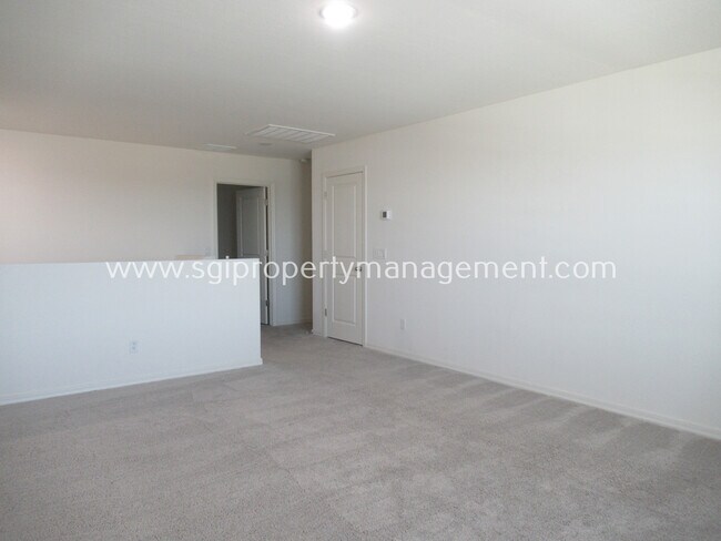 Building Photo - 19218 W Pierson St