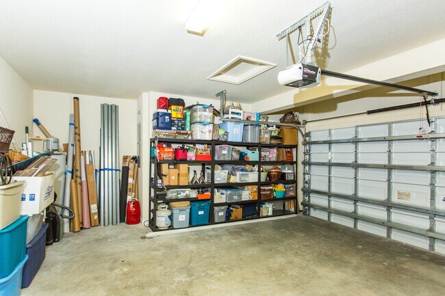 Building Photo - 10426 Wellington Parc Dr