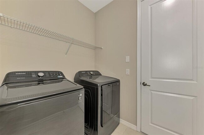 Building Photo - 6310 Grandview Hill Ct