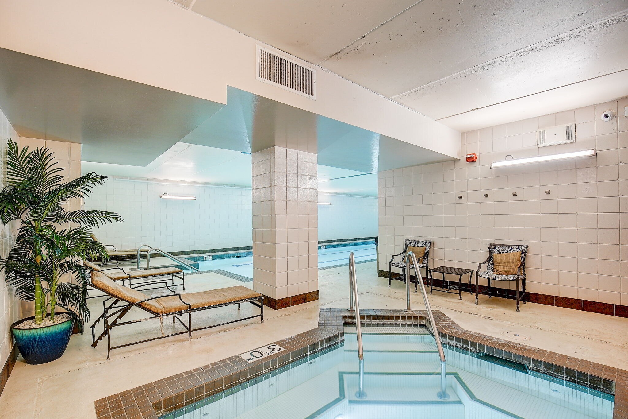 Hot Tub - 270 E Highland Ave