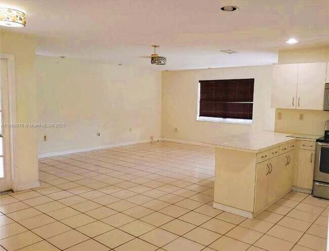 Building Photo - 15591 SW 45th Terrace