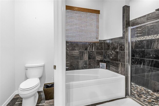 Building Photo - 7842 40th Terrace N