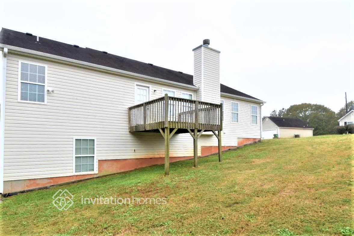 Building Photo - 850 Fawnfield Dr