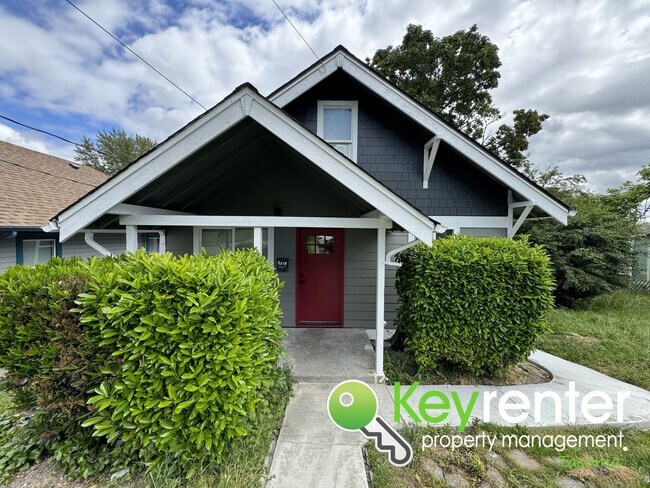 Primary Photo - One of a Kind Remodeled House in Tacoma!