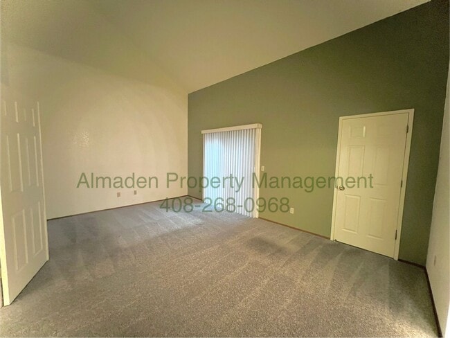 Building Photo - Almaden Townhome in Great Location! Pets N...