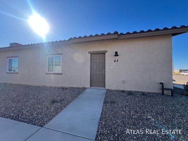 Building Photo - 43 W Lester St