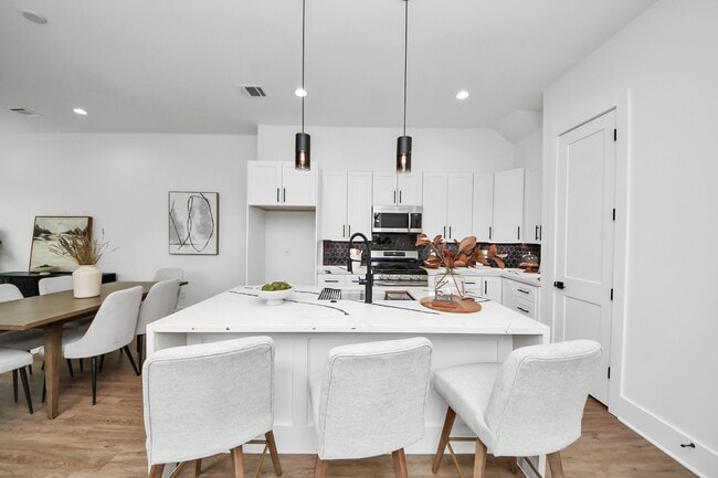 Building Photo - 5029 Broom St