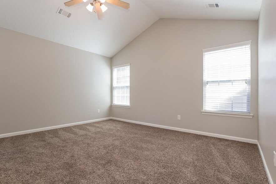 Building Photo - 150 Preserve Dr