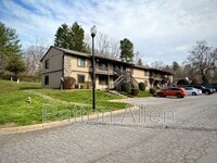 Building Photo - 31 Dawnwood Cir