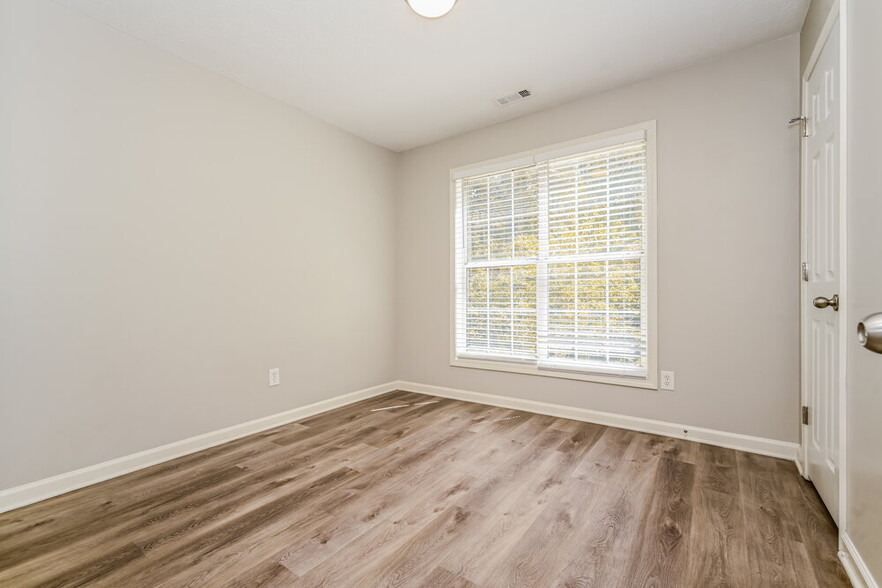 Building Photo - 266 Northwind Dr