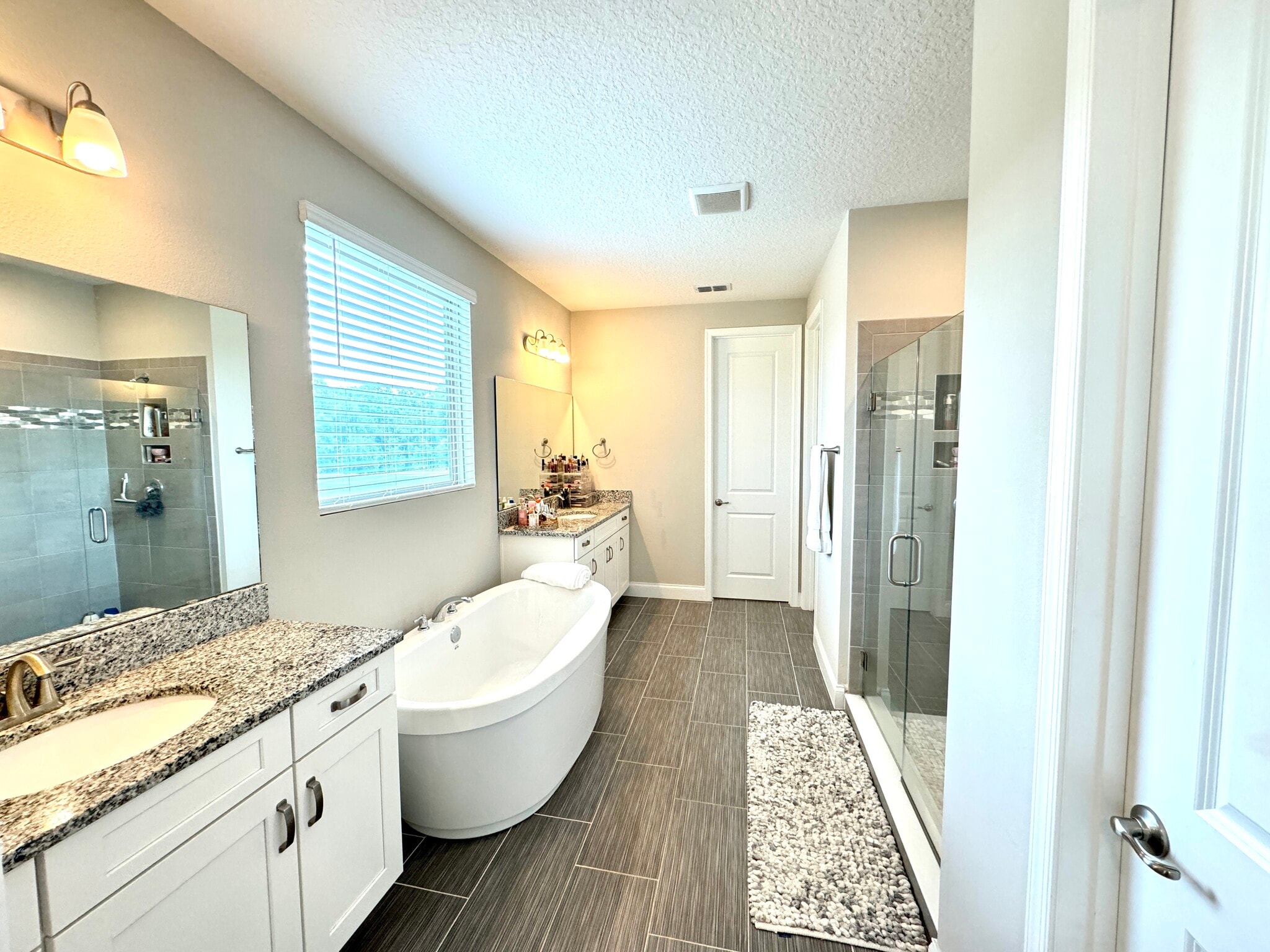 Building Photo - 9268 Juniper Moss Cir