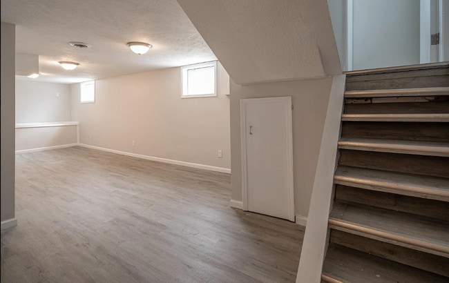 Building Photo - 18708 Arrowhead Ave