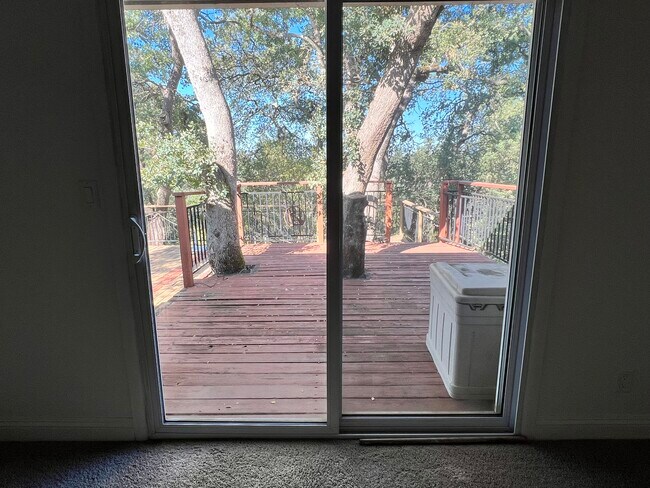 Building Photo - 4425 Las Encinitas Dr