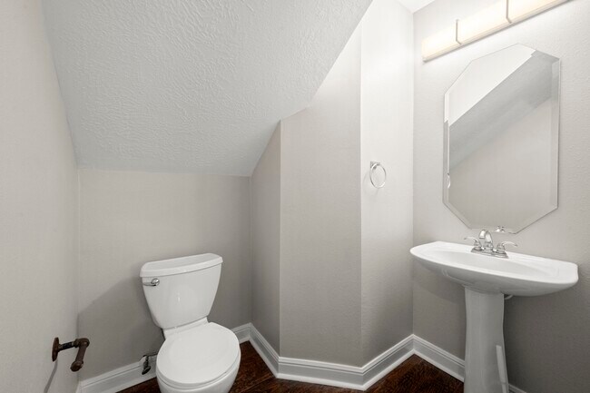 Building Photo - 7 Delta Mill Ct