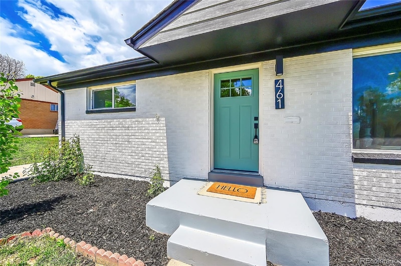 Building Photo - 461 W 71st Ave