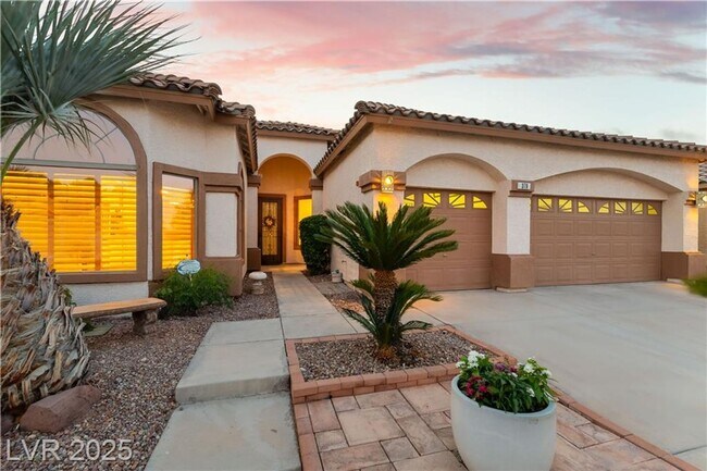 Building Photo - Amazing single story 3-bedroom home with A...