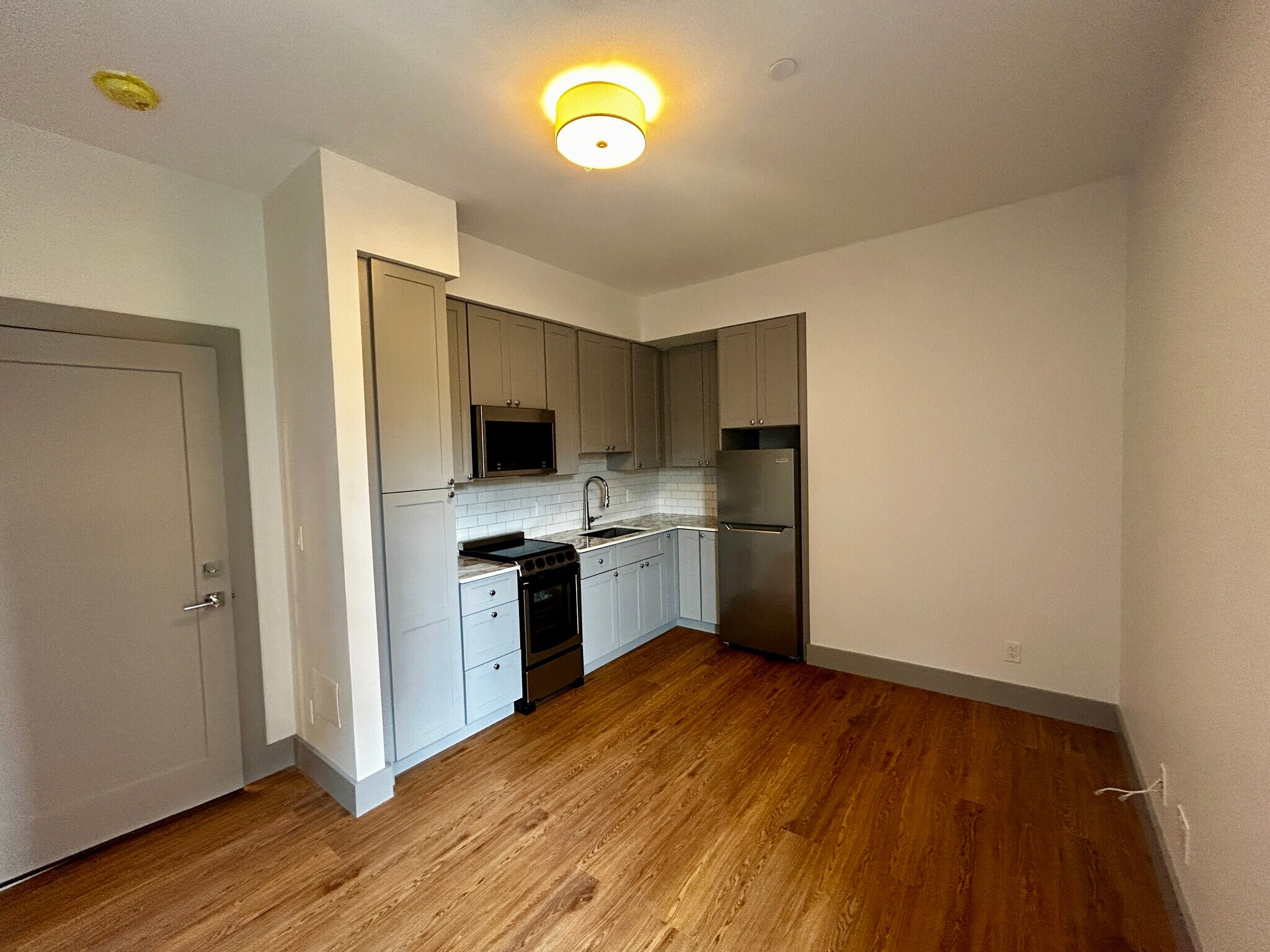 Building Photo - 86 Saint Botolph St