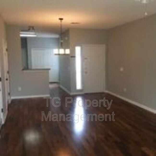Building Photo - 771 Scrub Jay Dr