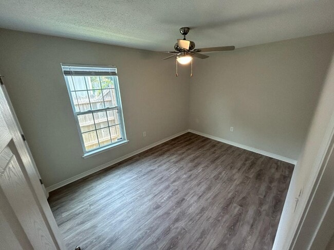 Building Photo - 766 Rosa Parks Cir