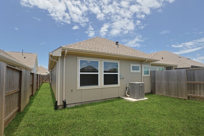 Building Photo - 10031 Crescendo Wy