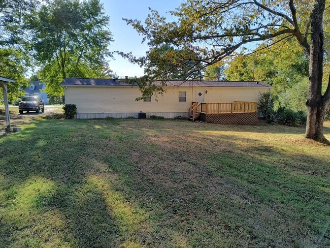 Building Photo - 715 Northview Cir