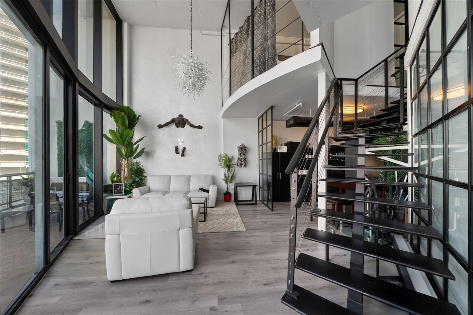 Building Photo - 690 SW 1st Ct