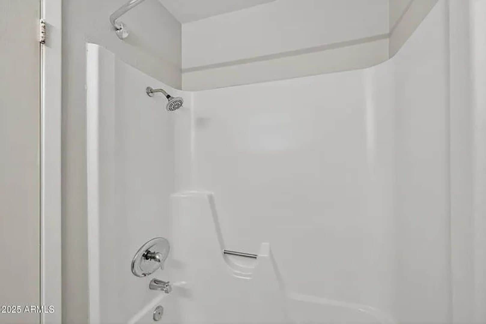 Building Photo - 860 E Brown Rd