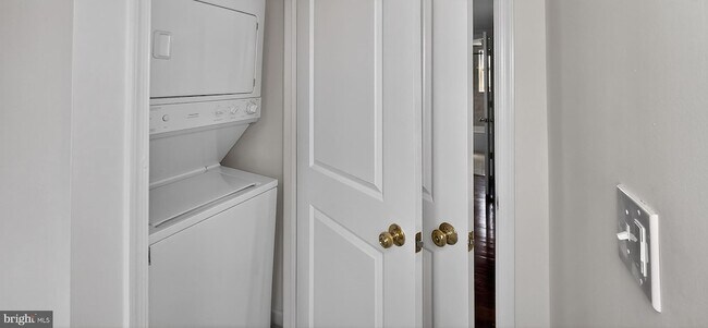 Building Photo - 5405 9th St NW