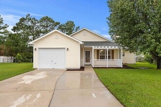 Building Photo - Renovated 4 Bedroom Home!