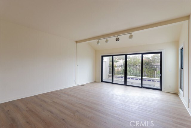 Building Photo - 11 Terraza