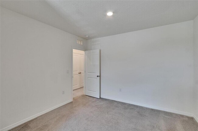 Building Photo - 1739 Woodleaf Hammock Ct