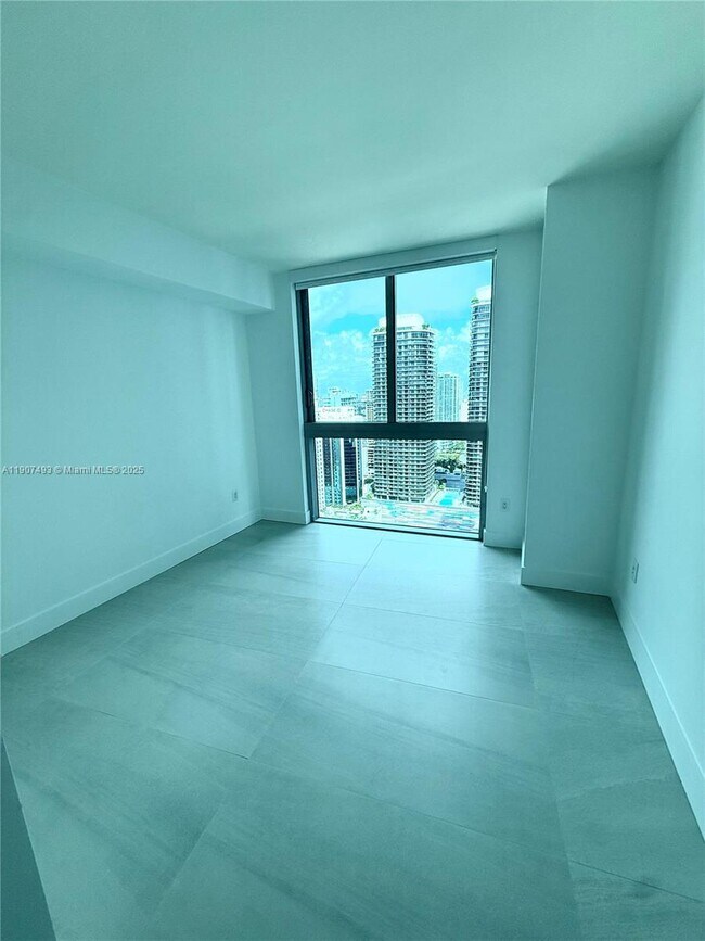 Building Photo - 1100 S Miami Ave