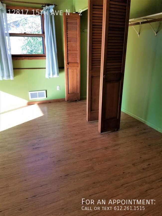 Building Photo - 12817 15th Ave N