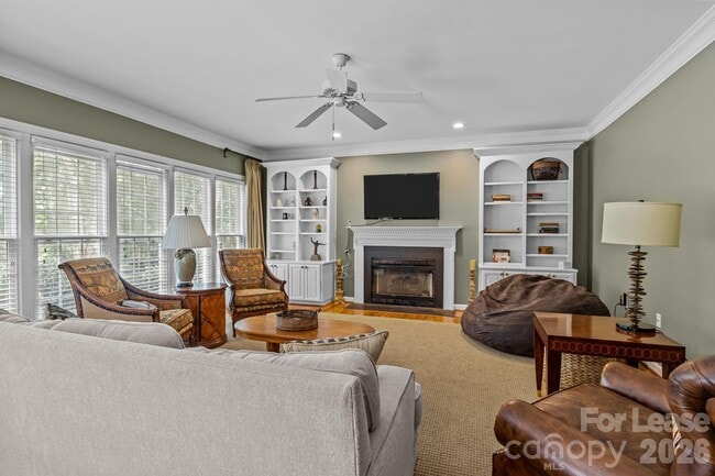 Building Photo - 12428 Willingdon Rd