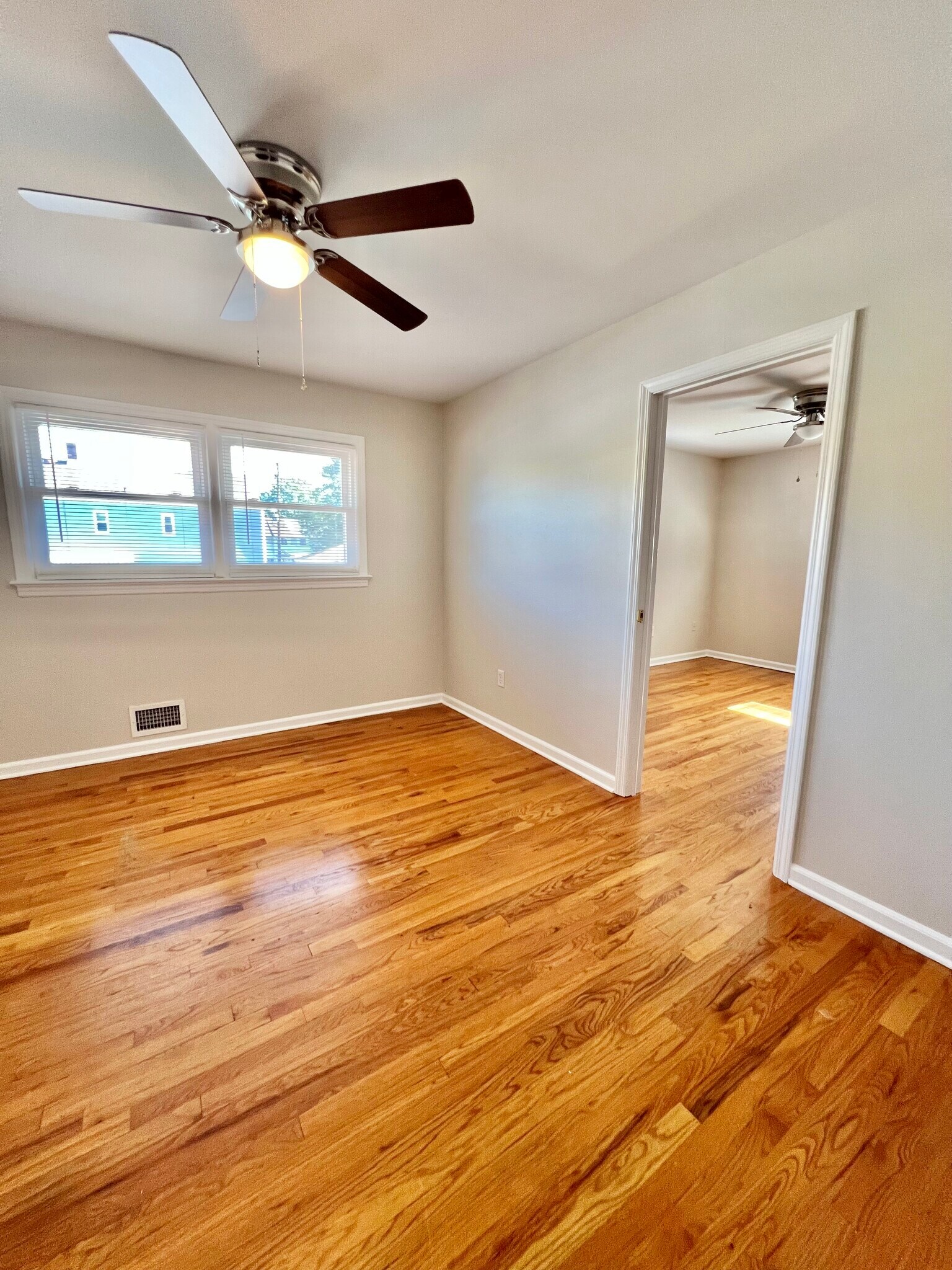 Building Photo - 1575 Lenox Pl