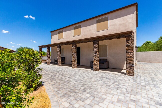 Building Photo - 2056 W Dobbins Rd
